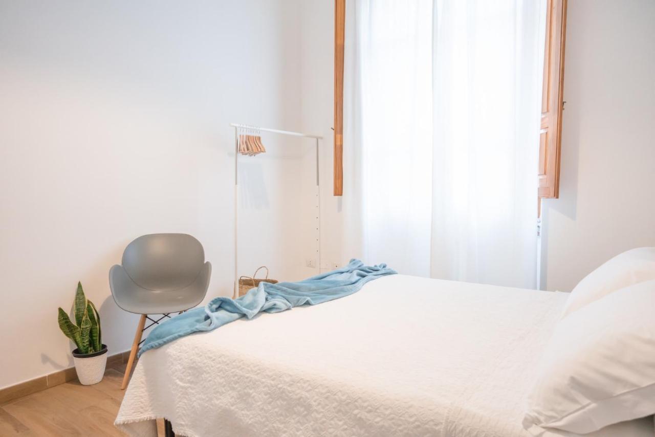 Minimalist Chic A Villanova 3Bdr - 2Bth - Wifi カリアリ エクステリア 写真