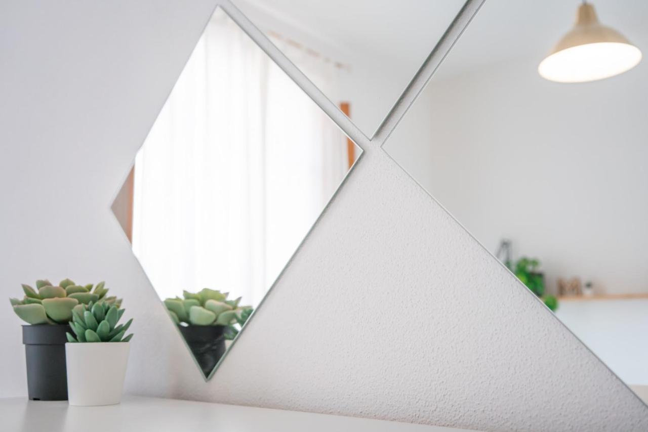 Minimalist Chic A Villanova 3Bdr - 2Bth - Wifi カリアリ エクステリア 写真