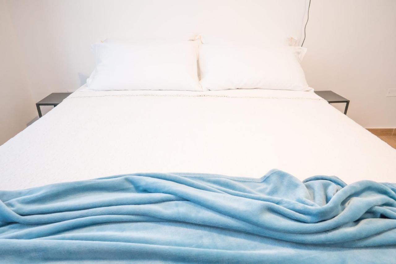 Minimalist Chic A Villanova 3Bdr - 2Bth - Wifi カリアリ エクステリア 写真